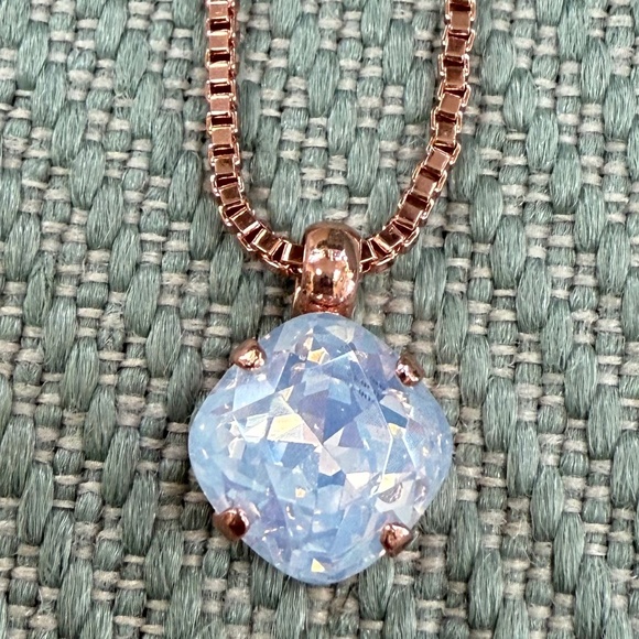 *NWT* Sorrelli Swarovski Crystal White Opal Rose Gold Necklace - 18" - Picture 2 of 11